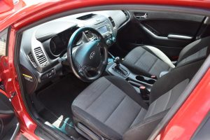KIA Rio 2014 EX •Full Extras•Rines especiales•TODAS sus bolsas buenas•Llantas en perfecto estado•A/C funcionando