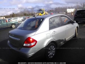 Vendo Nissan Versa 2011, (A reparar), Reservelo Ya!, Estara en Aduana en aproximadamente 28 días, Automático, Full Extras (vidrios y espejos eléctricos), Motor 1.8L, $4300 Inf. al correo ó 79278982