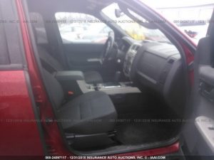 Vendo Ford Escape 2012, (A reparar), Reservela Ya!, Estara en Aduana en aproximadamente 28 días, Automática, Motor 2.5L, 4 cil., rines, Full Extras (vidrios y espejos eléctricos), bolsas buenas, $6500 Inf. al correo ó 79278982
