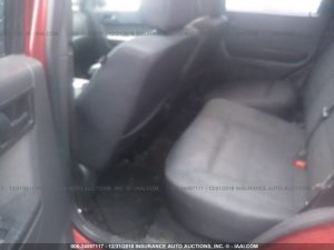 Vendo Ford Escape 2012, (A reparar), Reservela Ya!, Estara en Aduana en aproximadamente 28 días, Automática, Motor 2.5L, 4 cil., rines, Full Extras (vidrios y espejos eléctricos), bolsas buenas, $6500 Inf. al correo ó 79278982