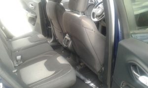 Jeep Cherokee 2015 4x2 / !!! GANGA !!!• Motor 4 cilindros. Nítido a Toda Prueba• Camioneta al 100%• Controles al Timón, Audio, Cruise• 23211 millas• Asientos de Butaca Tela