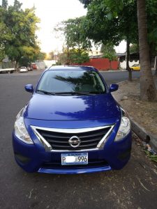 Nissan Versa 2016 MOTOR 1.6 cc * PAQUETE ELÉCTRICO* MANDOS AL TIMÓN * ESTÉREO DE FÁBRICA* CONTROL REMOTO Y ALARMA DE FABRICA* AIRE ACONDICIONADO HELANDO* APERTURA DE BAÚL A DISTANCIA