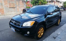 Toyota Rav4 2010 - LIMITED 4x4 V6 / 2010 - !!! GANGA !!!• Motor 6 cilindros. Nítido a Toda Prueba• Camioneta funcionando al 100%• Bolsas de Aire Buenas.• Caja automática. 4x4• Cero Códigos, eléctricos.