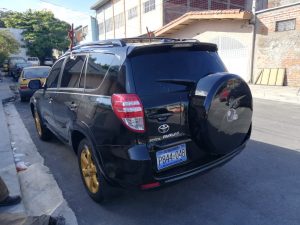 Toyota Rav4 2010 - LIMITED 4x4 V6 / 2010 - !!! GANGA !!!• Motor 6 cilindros. Nítido a Toda Prueba• Camioneta funcionando al 100%• Bolsas de Aire Buenas.• Caja automática. 4x4• Cero Códigos, eléctricos.