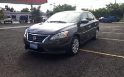 Nissan Sentra 2015 - !!! OFERTA !!!• Motor 4 cilindros. Nítido a Toda Prueba• Sedan de Lujo, funcionando al 100%• Cero Códigos eléctricos.• Controles al Timón, Audio, Cruise• 84,300 Millas Originales