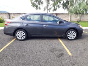 Nissan Sentra 2015 - !!! OFERTA !!!• Motor 4 cilindros. Nítido a Toda Prueba• Sedan de Lujo, funcionando al 100%• Cero Códigos eléctricos.• Controles al Timón, Audio, Cruise• 84,300 Millas Originales