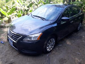 Nissan Sentra 2015 - !!! OFERTA !!!• Motor 4 cilindros. Nítido a Toda Prueba• Sedan de Lujo, funcionando al 100%• Cero Códigos eléctricos.• Controles al Timón, Audio, Cruise• 84,300 Millas Originales