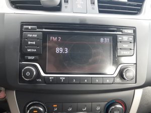 Nissan Sentra 2015 - !!! OFERTA !!!• Motor 4 cilindros. Nítido a Toda Prueba• Sedan de Lujo, funcionando al 100%• Cero Códigos eléctricos.• Controles al Timón, Audio, Cruise• 84,300 Millas Originales