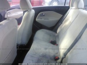 Vendo KIA Rio 2013, (A reparar), Reservelo Ya!, estara en Aduana en aproximadamente 26 días, Automático, Full Extras (vidrios y espejos eléctricos), bolsas buenas, $4900 Inf. al correo ó 79278982