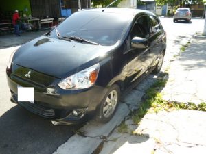 Vendo Mitsubishi Mirage 2014, Automático, 4 puertas, Hatchback, full extras (vidrios y espejos eléctricos, cierre central), CD player con USB y entrada auxiliar, llave de proximidad, encendido con botón, A/C, muy económico, rines, halogenos, $6500 negociables!, Inf. 79278982 o al correo