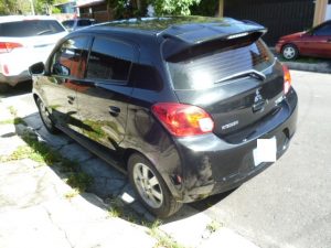 Vendo Mitsubishi Mirage 2014, Automático, 4 puertas, Hatchback, full extras (vidrios y espejos eléctricos, cierre central), CD player con USB y entrada auxiliar, llave de proximidad, encendido con botón, A/C, muy económico, rines, halogenos, $6500 negociables!, Inf. 79278982 o al correo