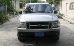 Vendo Ford Explorer 2003, 4 x 4 , automatica, a/c helando muy bien, motor y caja sin problemas en buen estado. 3,300. neg. mi wasap 73 71 07 32