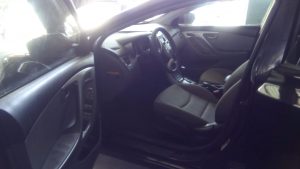 Hyundai Elantra 2013 $6850 Negociables año 2013 automatico full extras bolsas buenas puedes preguntar sin compromiso