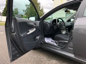  Toyota Corolla 2011 1.4 D-4D SOL del 2011 sedan 4 puertas doble airbag, aire acondicionado, espejos eléctricos, vidrios polarizados, con 104.800 km en excelente estado, vidrios eléctricos bloqueos alarma radio con pantalla. Todos documentos al dia .