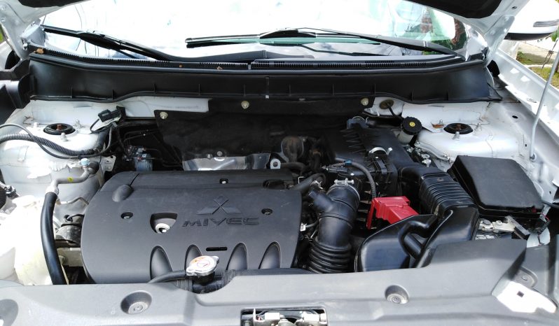 Mitsubishi Outlander 2016 full