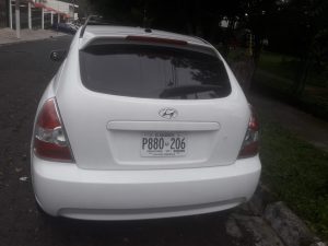 Hyundai Accent 2011 precio US$ 4350 precio negociable. Millas: 103,418 Color: Blanco Motor: 1.6L Trasmisión: Automática Aire acondicionado: 100%