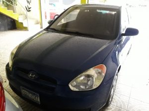 Hyundai Accent 2011 Precio US$4450.00 precio negociable Millas: 67,764 Color: Azul Motor: 1.6L Trasmisión: Automática Aire acondicionado: 100%