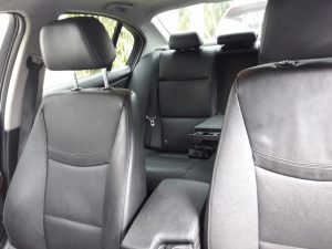 BMW 328i 2011 US$7,000.00 precio negociable Millas: 145,429 Color: gris Motor: 1.9L Trasmisión: Automática Aire acondicionado: 100% Audio estero: Fábrica