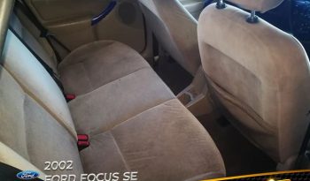 Ford Focus 2002 SE ✅ Transmisión automatica ✅ Motor Zetec 2.0 ✅ 5 puertas ✅ Muy espacioso ✅ Tapicería en buen estado ✅ CD player de fábrica