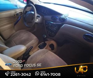 Ford Focus 2002 SE ✅ Transmisión automatica ✅ Motor Zetec 2.0 ✅ 5 puertas ✅ Muy espacioso ✅ Tapicería en buen estado ✅ CD player de fábrica