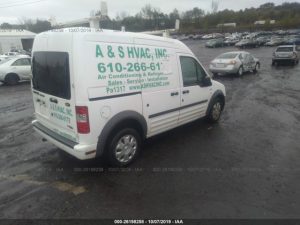 Vendo Ford Transit Connect 2012, (A reparar), Reservelo YA!, estara en Aduana en aproximadamente 28 días, Automático, golpe leve, bolsas buenas, $5500 Inf. al correo ó 79278982