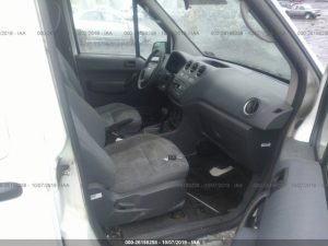 Vendo Ford Transit Connect 2012, (A reparar), Reservelo YA!, estara en Aduana en aproximadamente 28 días, Automático, golpe leve, bolsas buenas, $5500 Inf. al correo ó 79278982