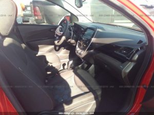 Vendo Chevrolet Spark 2016, (A reparar), Reservelo YA!, estara en Aduana en aproximadamente 28 días, Automático, Full Extras (vidrios y espejos eléctricos), rines, golpe leve, $5900 Inf. al correo ó 79278982
