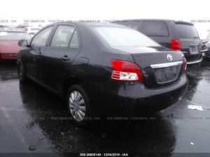 Vendo Toyota Yaris 2012, (A reparar), Reservelo YA!, Estara en Aduana en aproximadamente 28 dias, Automático, Full Extras (vidrios y espejos eléctricos), bolsas de aire buenas, $5200 Inf. al correo ó 79278982