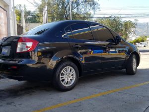 Suzuki SX4 2012 Full Full Extra! ⚪Automático ⚪ 80,000 Millas ⚪ Cámara de Retroceso ⚪ Sistema Multimedia Completo de pantalla táctil: CD, DVD, Entrada USB Y Auxiliar, Bluetooth para enlace de llamadas y multimedia, Mandos al timón y control Remoto