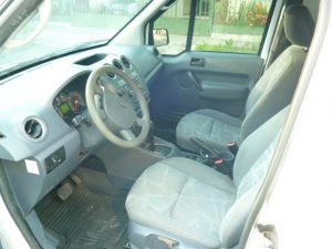 Vendo Ford Transit Connect 2012, Automático, tipo panel para trabajo, 6 puertas, 2 asientos, bolsas de aire buenas, Full extras (vidrios y espejos eléctricos), buenas condiciones generales, $5900 Negociables!, Inf. 79278982