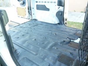Vendo Ford Transit Connect 2012, Automático, tipo panel para trabajo, 6 puertas, 2 asientos, bolsas de aire buenas, Full extras (vidrios y espejos eléctricos), buenas condiciones generales, $5900 Negociables!, Inf. 79278982