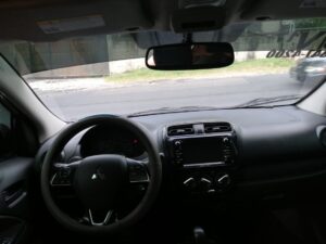 Mitsubishi Mirage 2017 tipo sedan, 4 puertas, full aire acondicionado, 35,000 millas reales, no muy corrido, pantalla táctil, cámara de retroceso, motor 1.2 super económico, 3 cilindros,