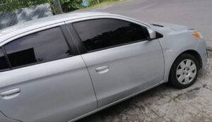 Mitsubishi Mirage 2017 tipo sedan, 4 puertas, full aire acondicionado, 35,000 millas reales, no muy corrido, pantalla táctil, cámara de retroceso, motor 1.2 super económico, 3 cilindros,