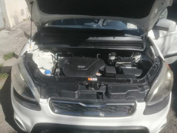 KIA Sportage 2013 full