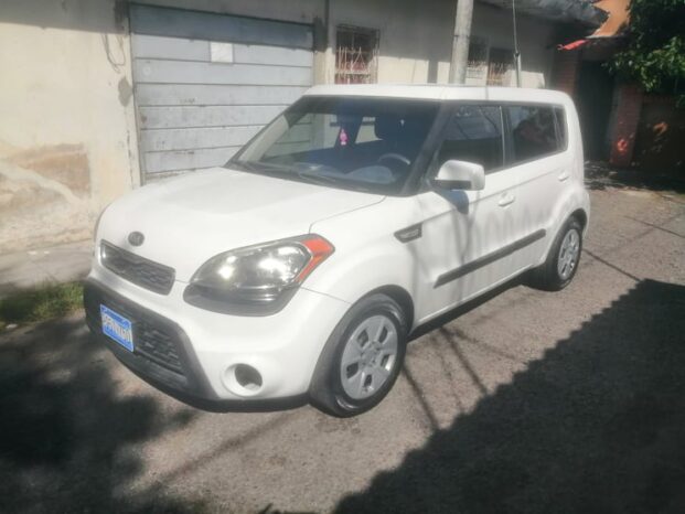 KIA Sportage 2013 full