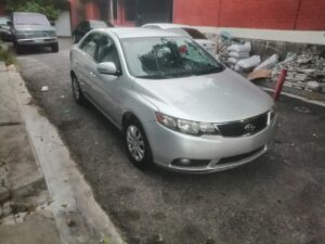 KIA Rio 2012 en El Salvador