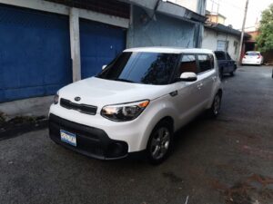 KIA Sedona 2017 Sedona 2017 en El Salvador