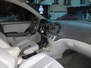 Hyundai Elantra 2008 usado en El Salvador.