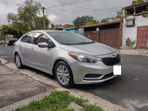 KIA Rio 2014 usado en El Salvador