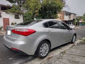KIA Rio 2014 usado en El Salvador